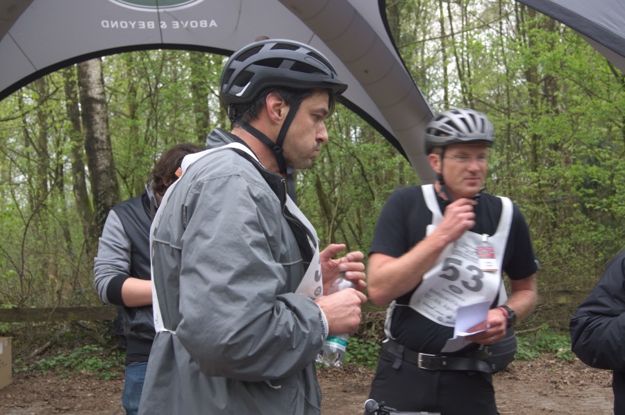 Etwas spät, dafür ohne Cheat-Sheet: Igor nach gemeisterter Mountainbike-Challenge